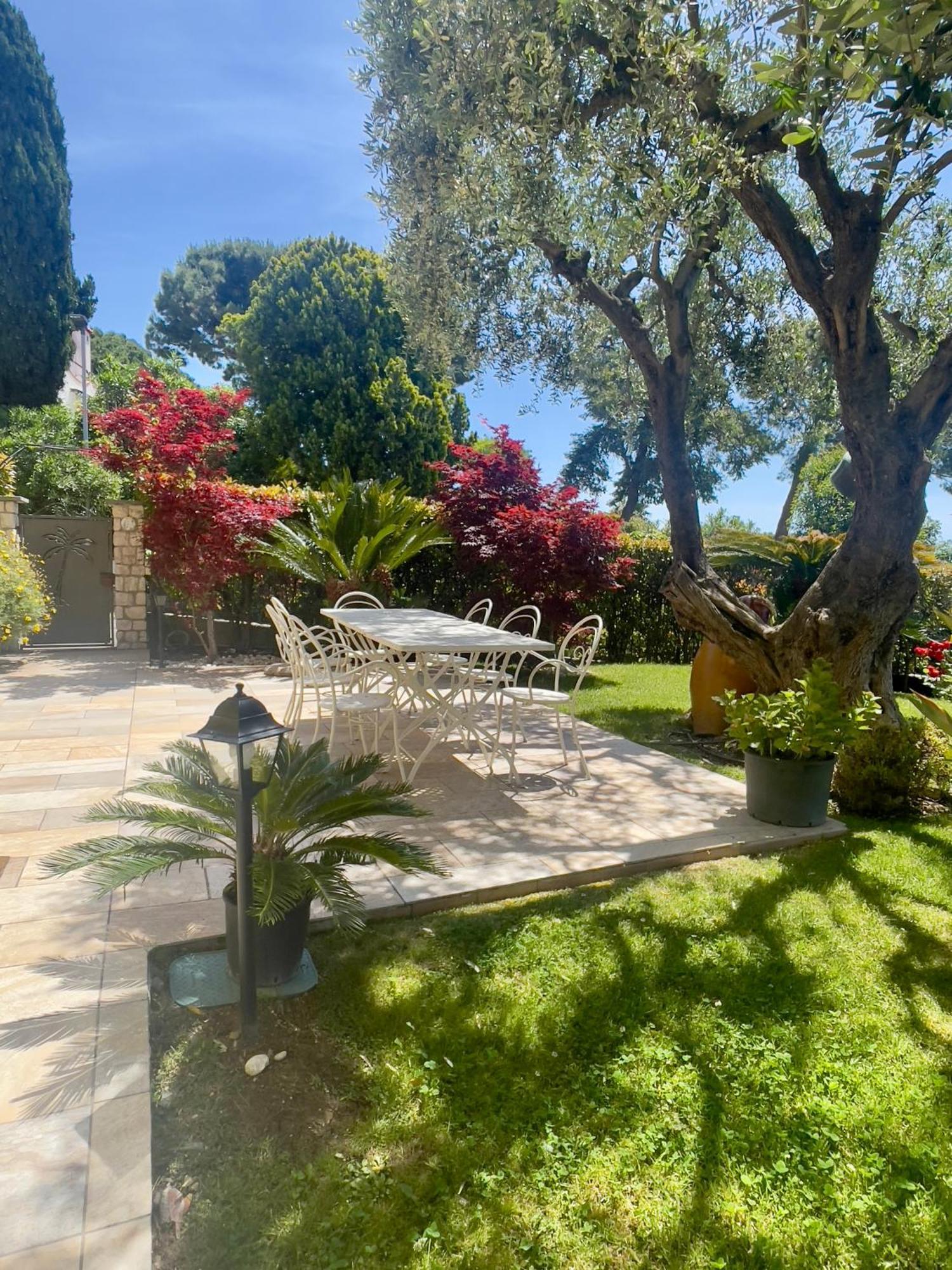 Villa Gaia - Luxury Villa, Pool & Wellness Rooms Bordighera Exterior photo